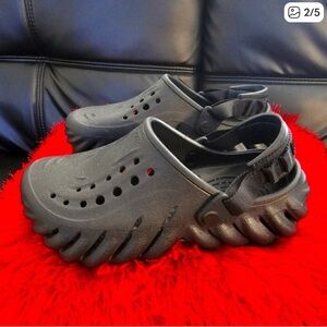 ECHO CROCS
